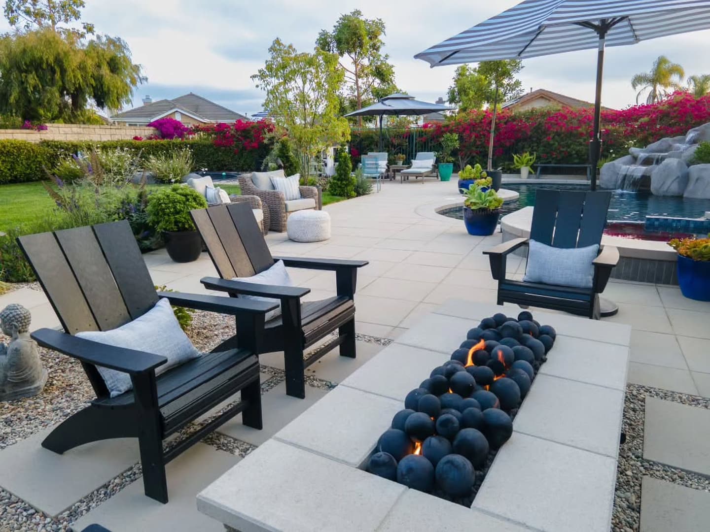 Seamless construction image 1