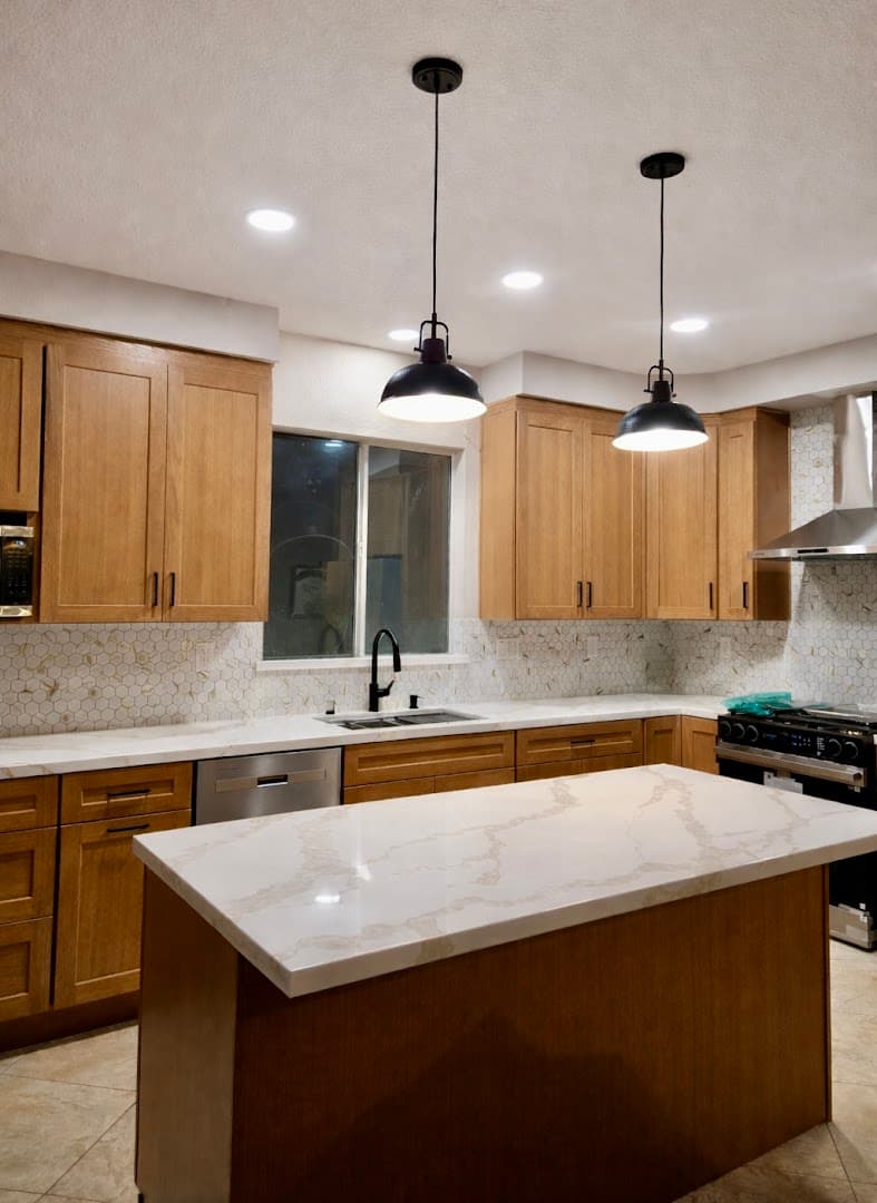 California Home Center image 2